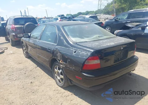 1994 Honda Accord Ex/Ex-R z USA, uszkodzony, nr VIN 1HGCD5654RA088108